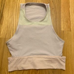 Outdoor Voices Tri-Tone slashback crop size XS